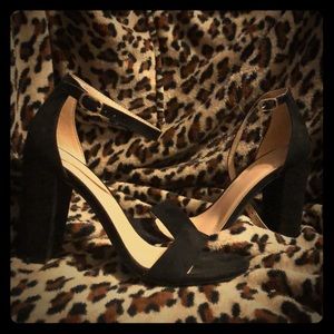 Black High Heel Sandals !